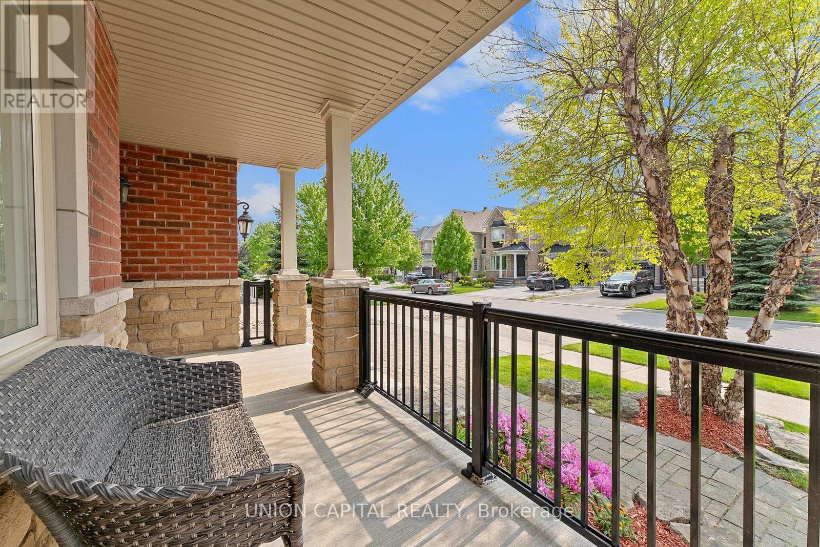 57 Routledge Drive, Richmond Hill, Ontario  L4E 0C4 - Photo 5 - N12563840