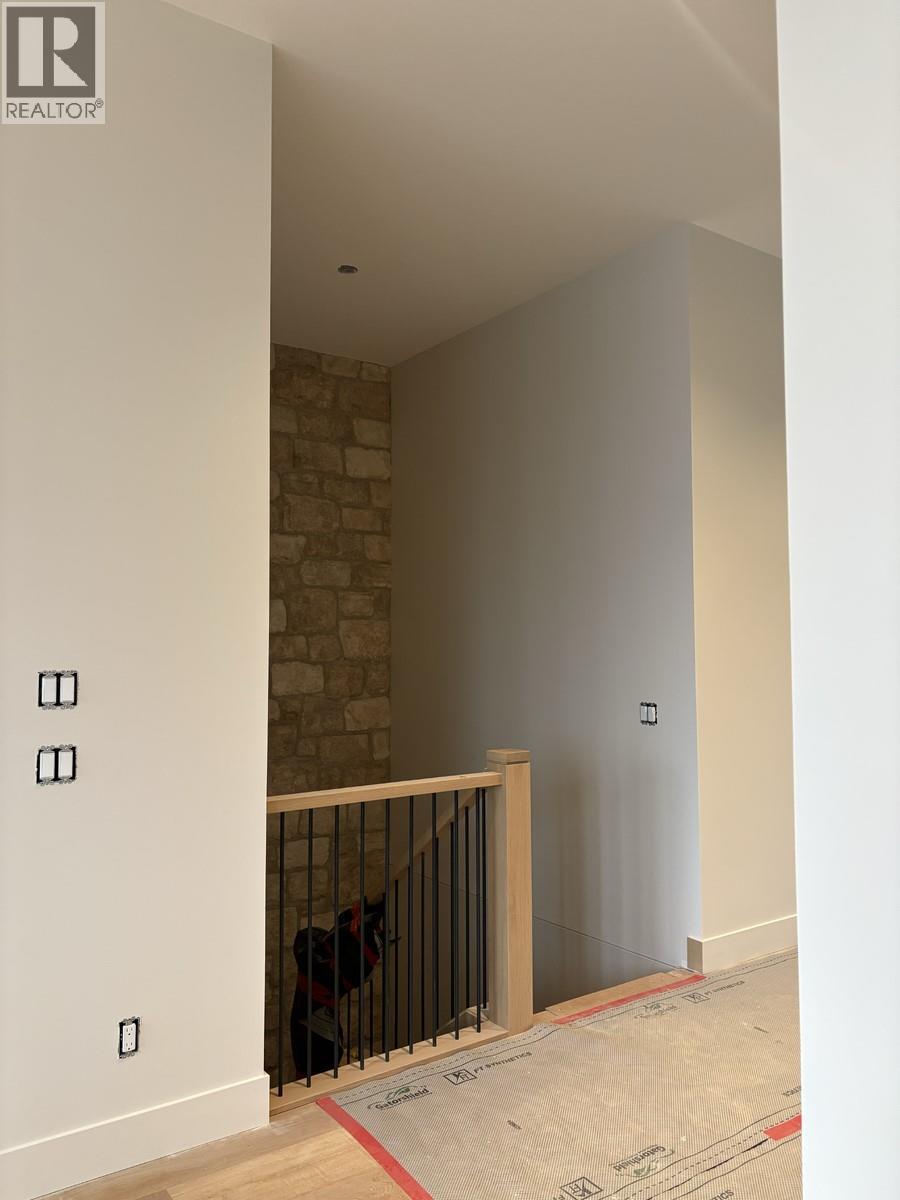 2066 Cortina Drive, Kelowna, British Columbia  V1P 0B2 - Photo 17 - 10369753