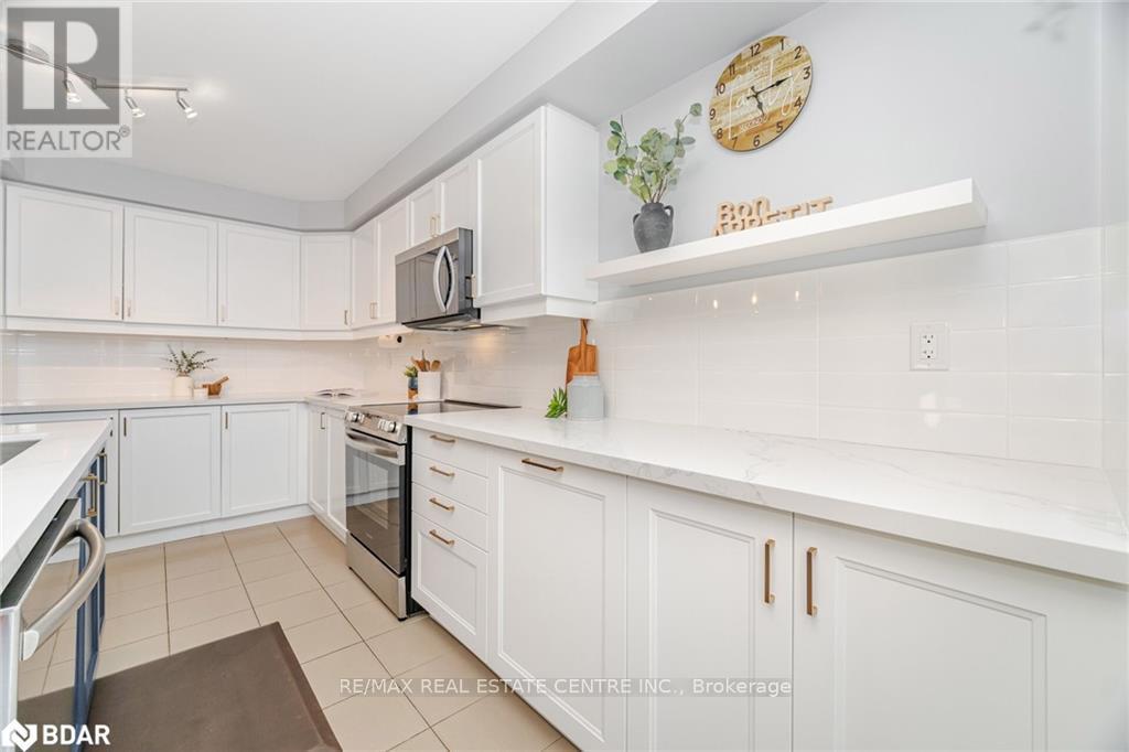 322 Chuchmach Close, Milton, Ontario  L9T 8B5 - Photo 16 - W12563736