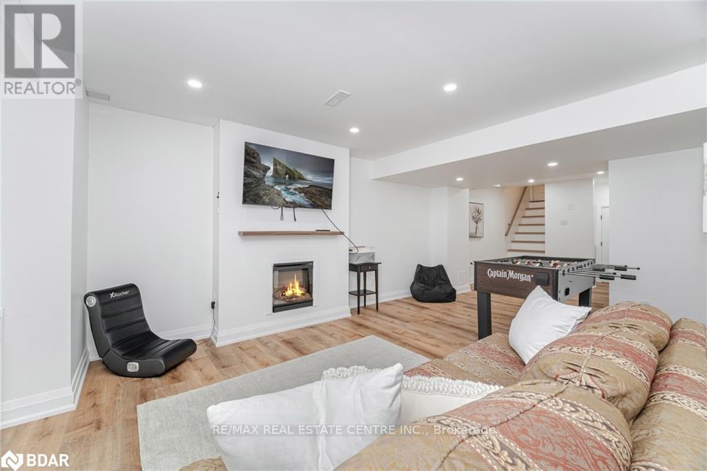 322 Chuchmach Close, Milton, Ontario  L9T 8B5 - Photo 33 - W12563736