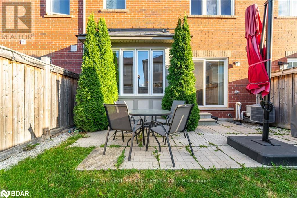 322 Chuchmach Close, Milton, Ontario  L9T 8B5 - Photo 38 - W12563736