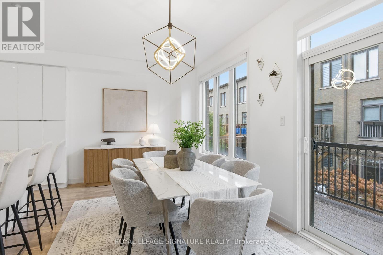 314 Squire Crescent, Oakville, Ontario  L6H 0L9 - Photo 12 - W12563762