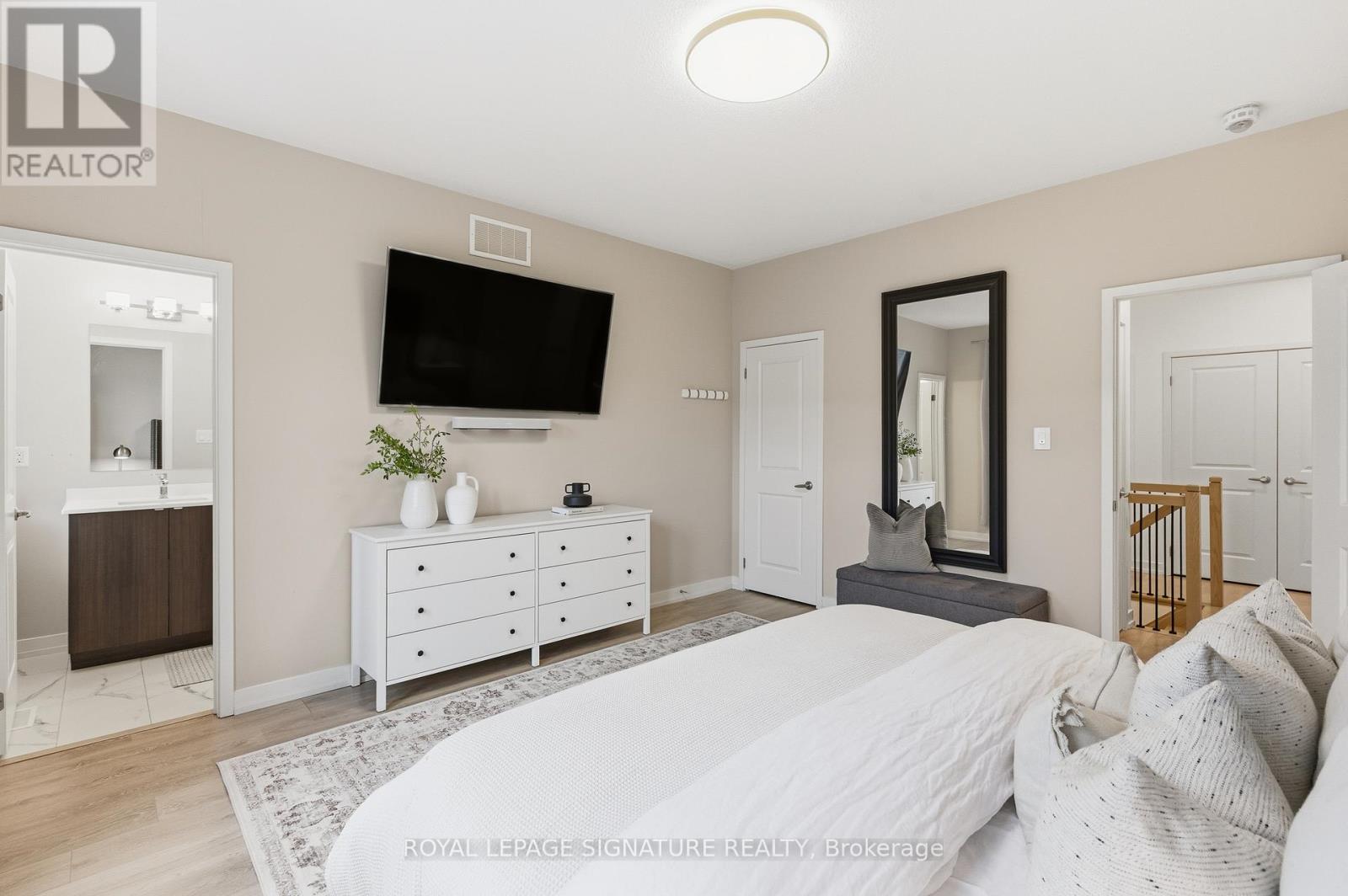 314 Squire Crescent, Oakville, Ontario  L6H 0L9 - Photo 21 - W12563762