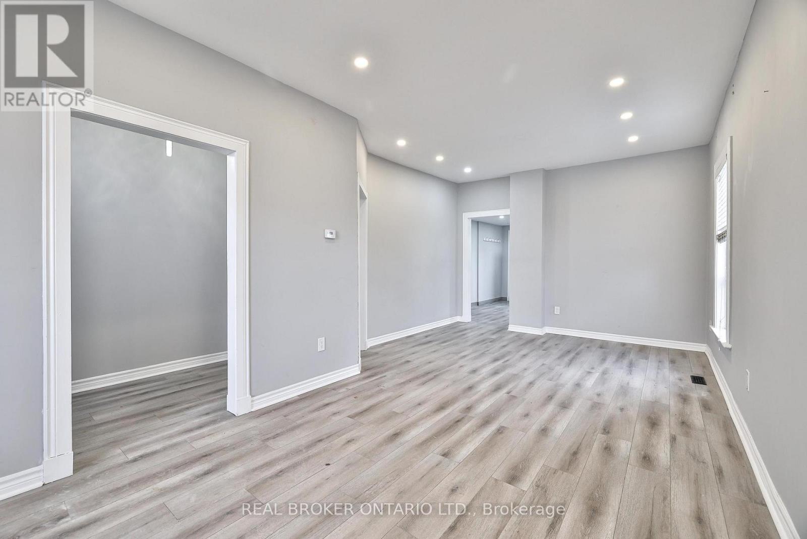 47 Lindner Street, Toronto, Ontario  M6N 1B3 - Photo 10 - W12563768