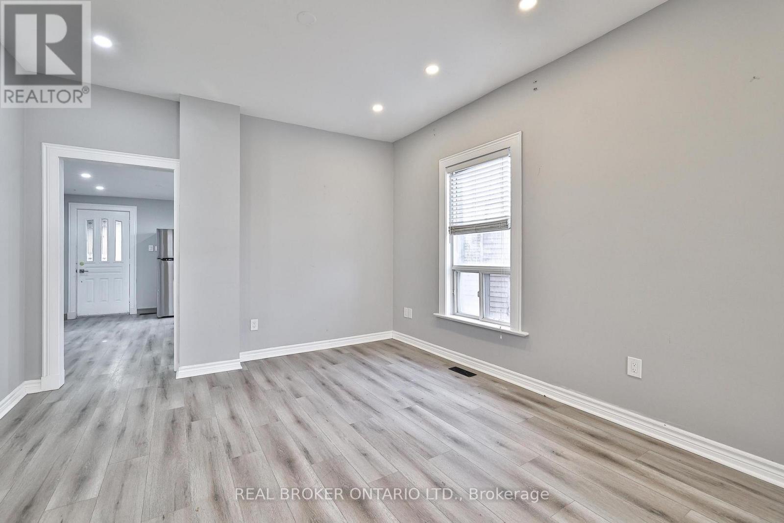 47 Lindner Street, Toronto, Ontario  M6N 1B3 - Photo 11 - W12563768