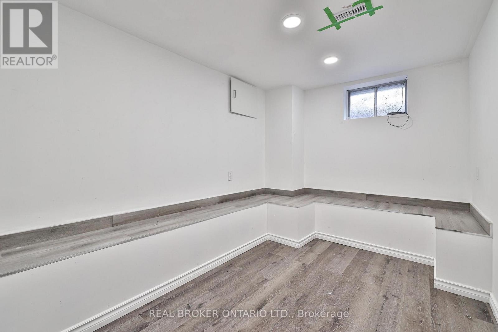 47 Lindner Street, Toronto, Ontario  M6N 1B3 - Photo 34 - W12563768