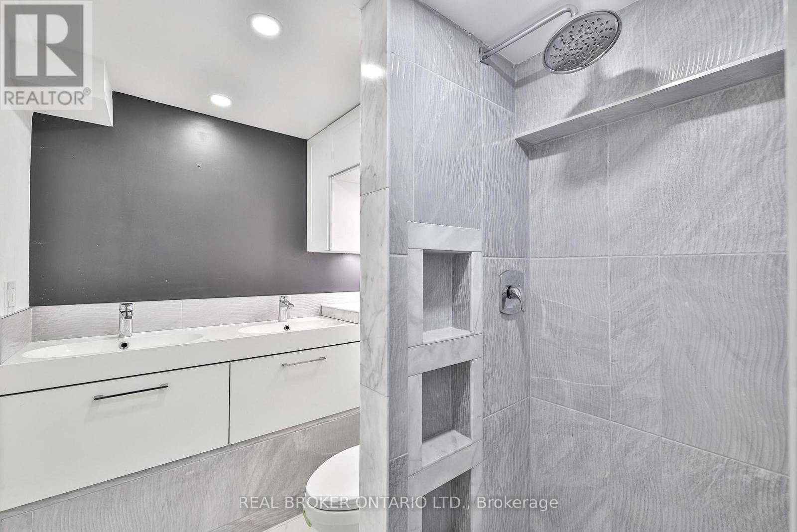 47 Lindner Street, Toronto, Ontario  M6N 1B3 - Photo 36 - W12563768