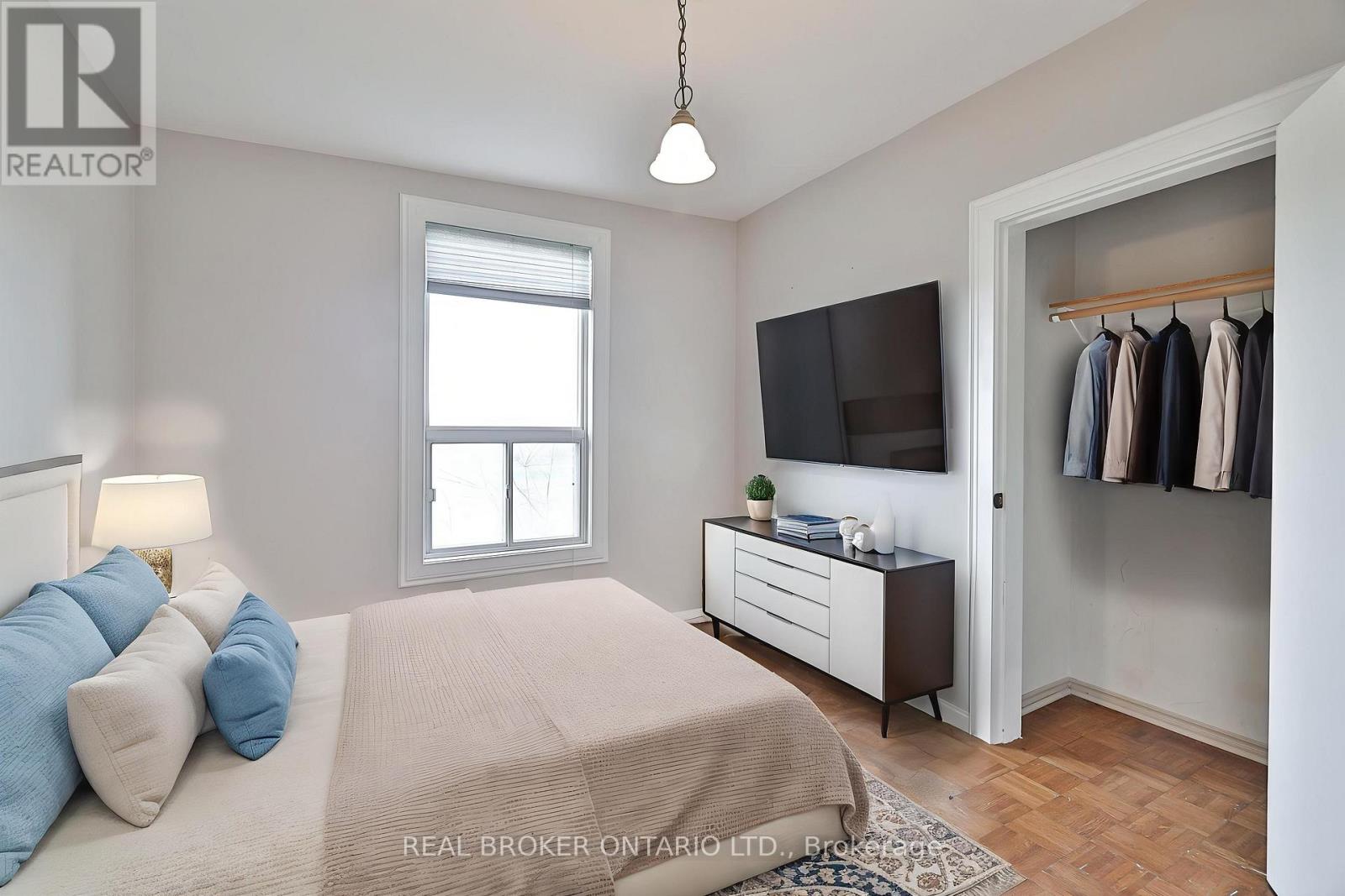 47 Lindner Street, Toronto, Ontario  M6N 1B3 - Photo 5 - W12563768