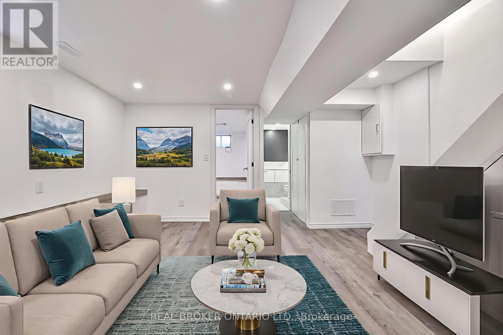 47 Lindner Street, Toronto, Ontario  M6N 1B3 - Photo 6 - W12563768