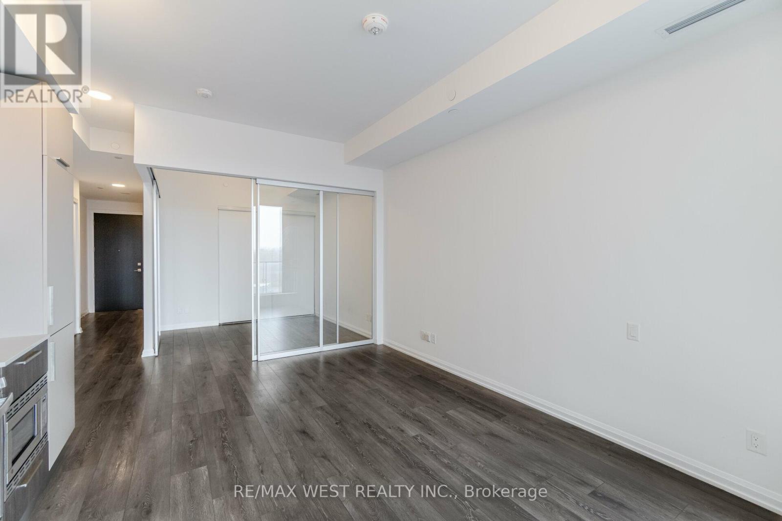 717 - 4208 Dundas Street W, Toronto, Ontario  M8X 1Y6 - Photo 15 - W12563786