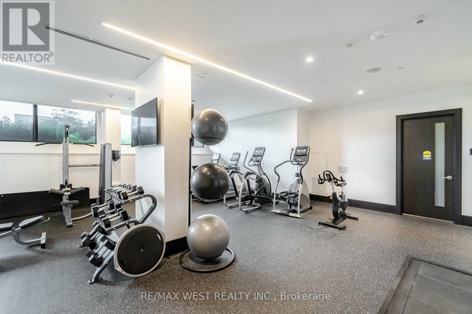 717 - 4208 Dundas Street W, Toronto, Ontario  M8X 1Y6 - Photo 33 - W12563786