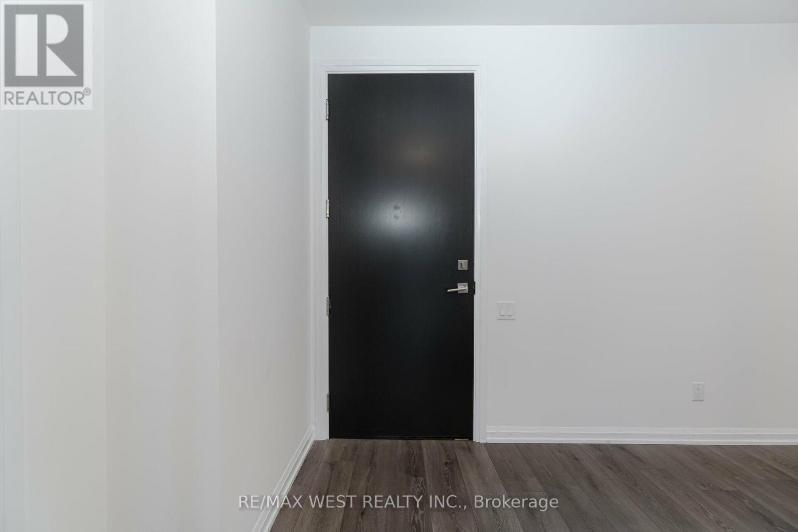 717 - 4208 Dundas Street W, Toronto, Ontario  M8X 1Y6 - Photo 9 - W12563786