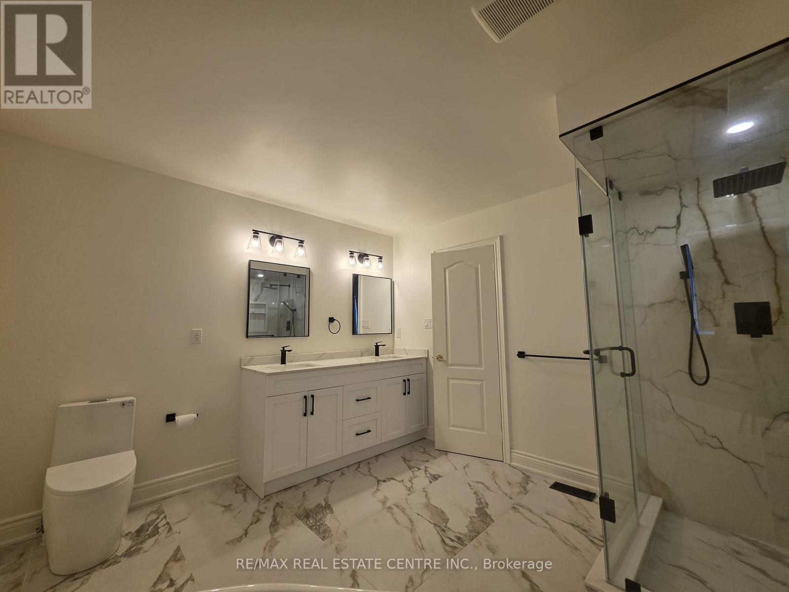 56 Redwillow Road, Brampton, Ontario  L6P 2B2 - Photo 13 - W12563846