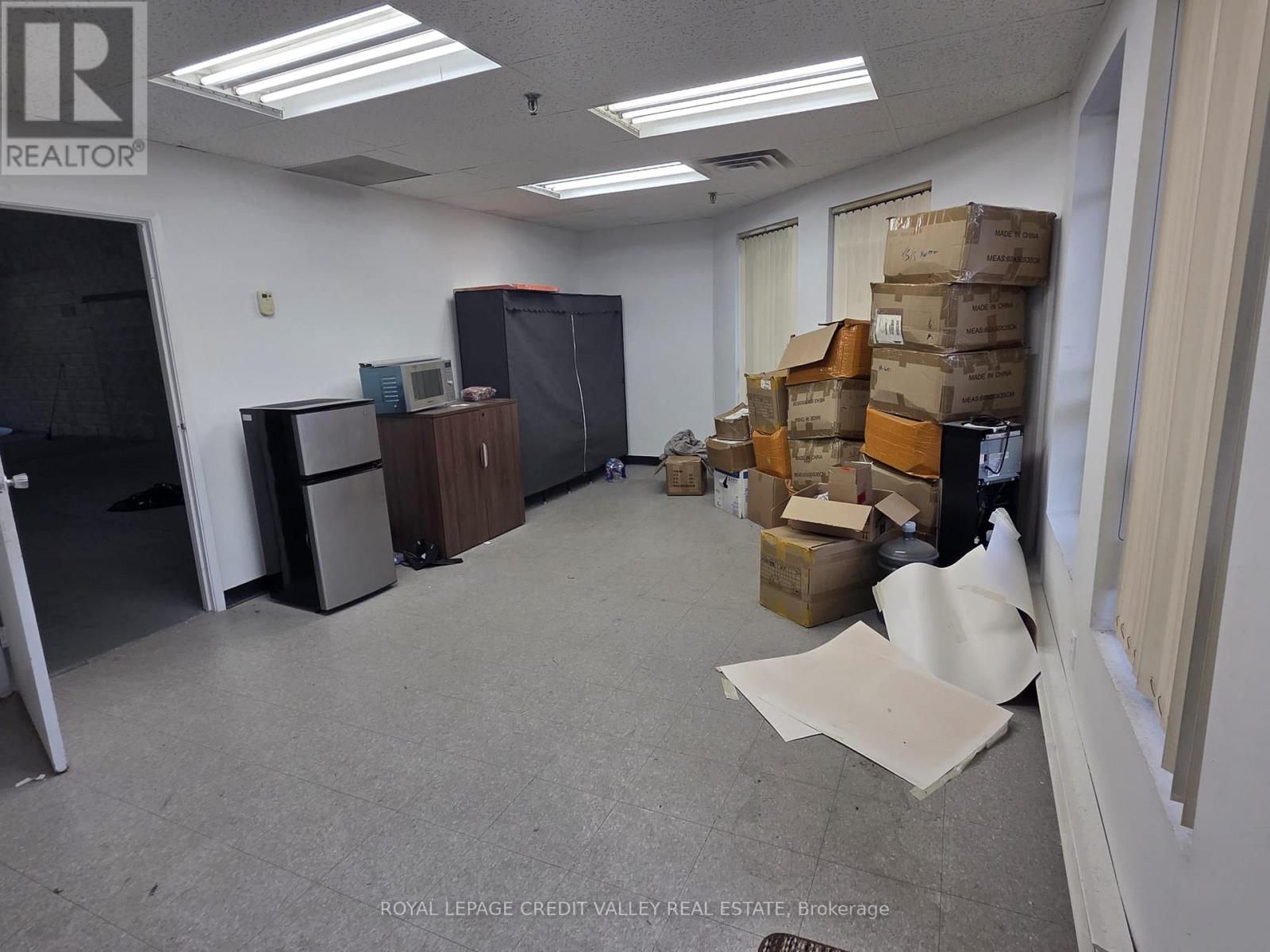 7 - 29 Strathearn Avenue, Brampton, Ontario  L6T 4V6 - Photo 3 - W12563862