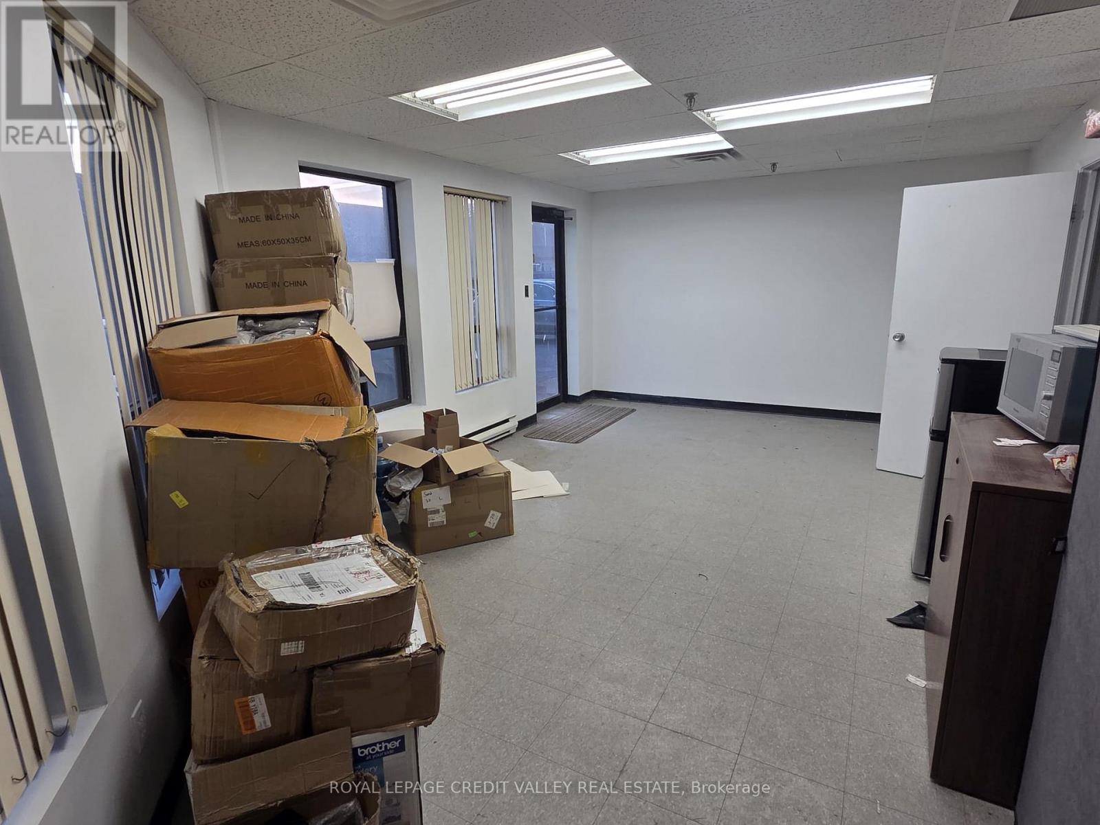 7 - 29 Strathearn Avenue, Brampton, Ontario  L6T 4V6 - Photo 4 - W12563862