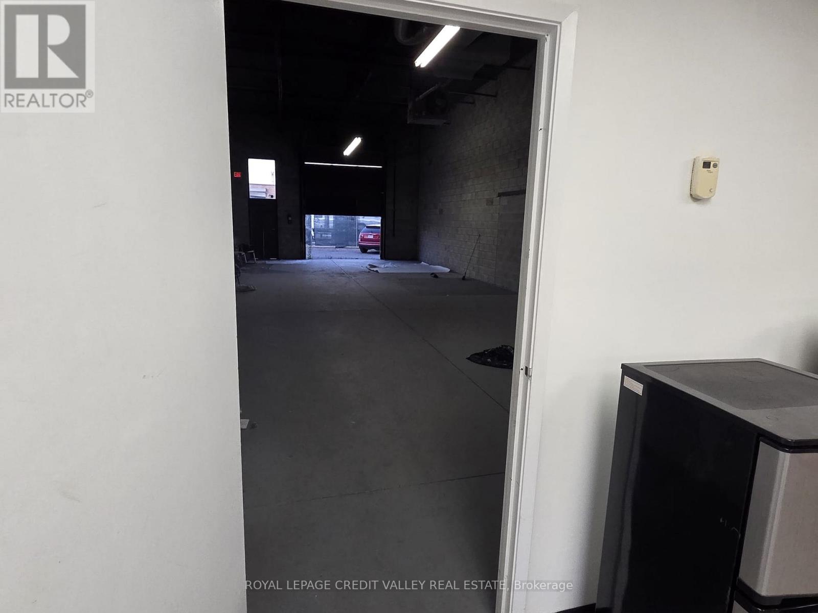 7 - 29 Strathearn Avenue, Brampton, Ontario  L6T 4V6 - Photo 5 - W12563862