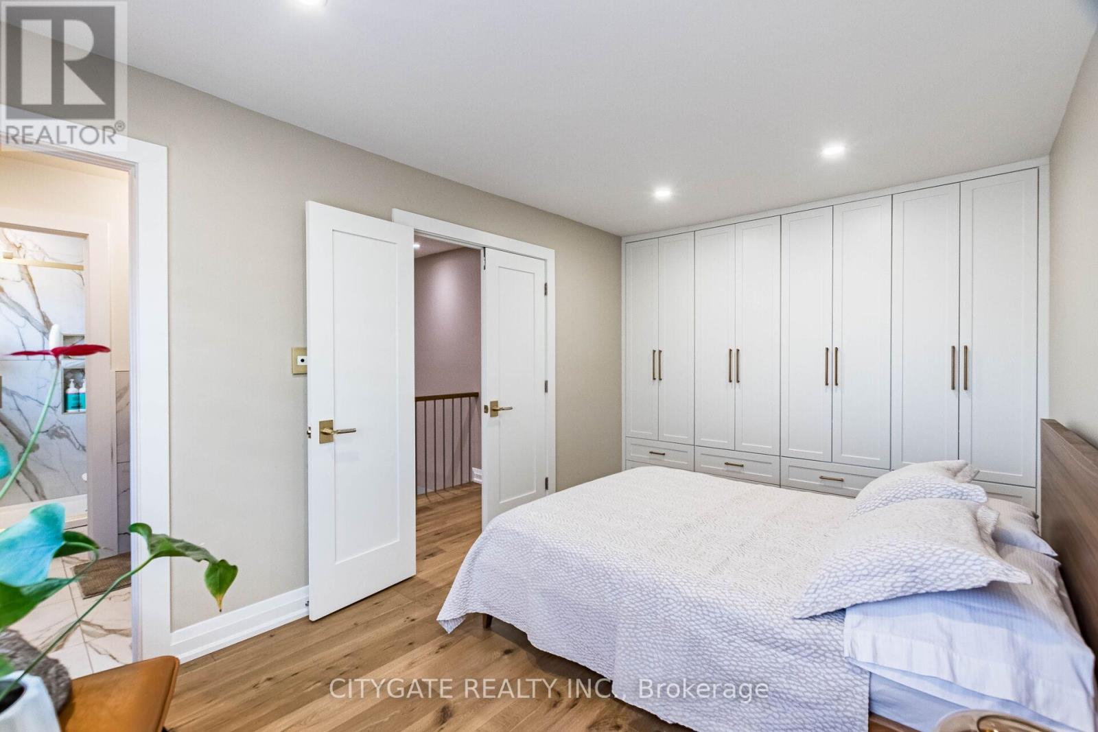 6945 Pamplone Mews S, Mississauga, Ontario  L5N 1S5 - Photo 10 - W12563868