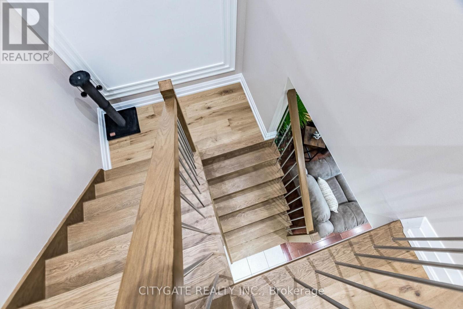 6945 Pamplone Mews S, Mississauga, Ontario  L5N 1S5 - Photo 11 - W12563868