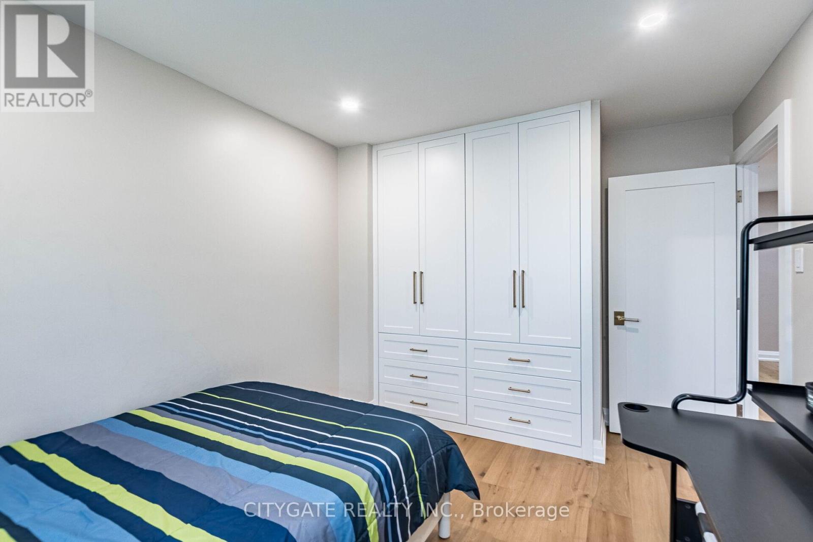 6945 Pamplone Mews S, Mississauga, Ontario  L5N 1S5 - Photo 40 - W12563868