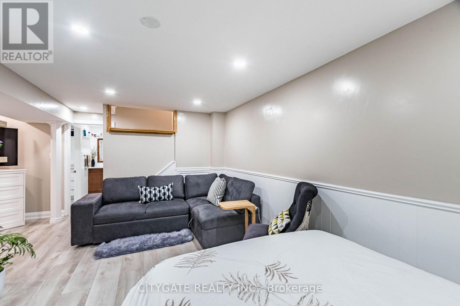 6945 Pamplone Mews S, Mississauga, Ontario  L5N 1S5 - Photo 41 - W12563868