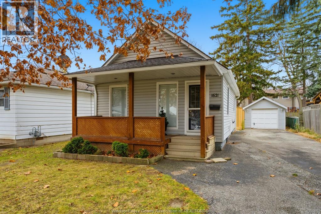 MLS# 25029252: 1621 WESTMINSTER, Windsor, Canada