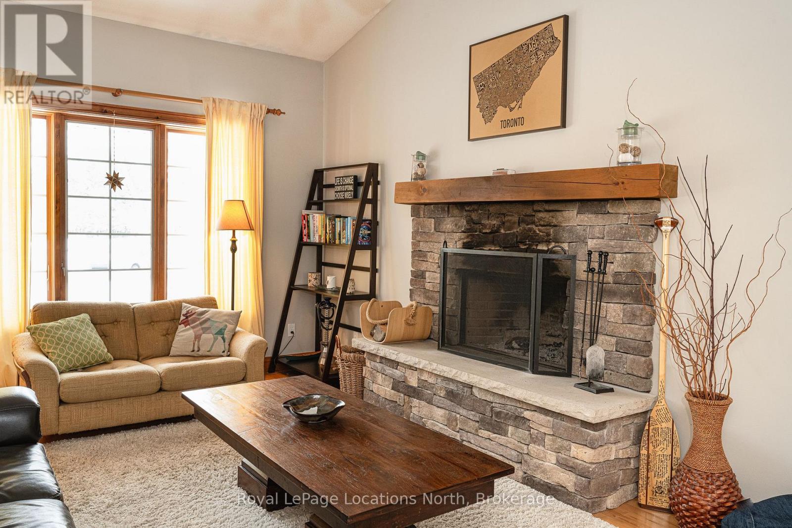 255 Blue Jay Crescent, Grey Highlands, Ontario  N0C 1H0 - Photo 18 - X12563910