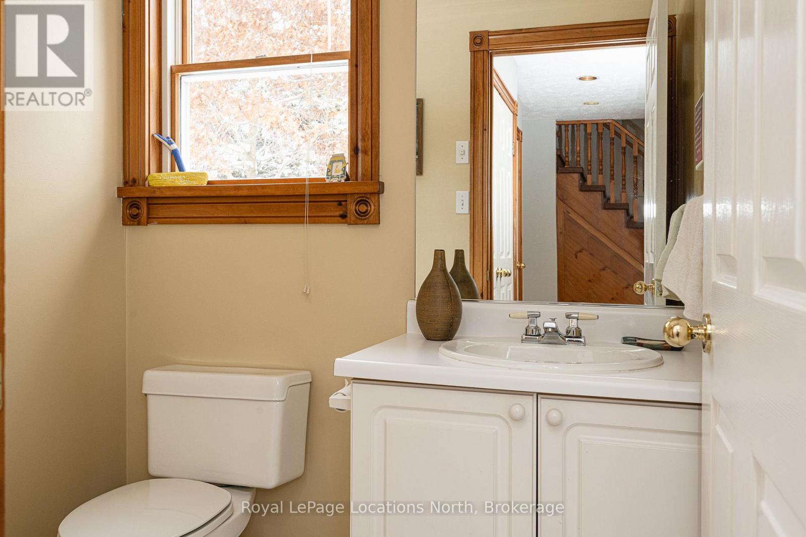 255 Blue Jay Crescent, Grey Highlands, Ontario  N0C 1H0 - Photo 20 - X12563910