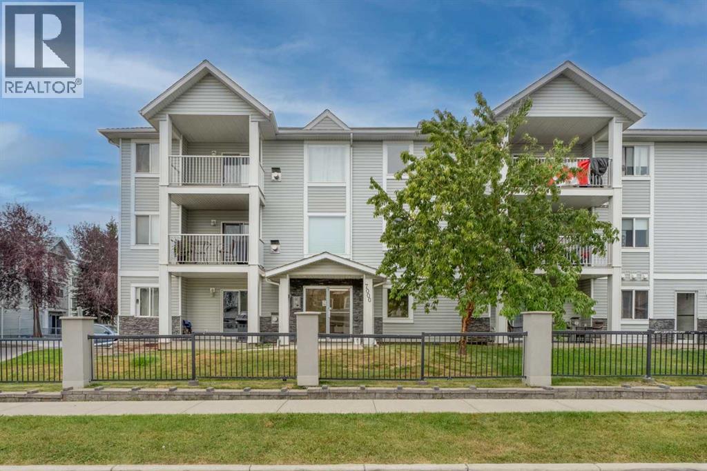 202, 7202 Valleyview Park Se, Calgary, Alberta  T2B 3R6 - Photo 2 - A2251568