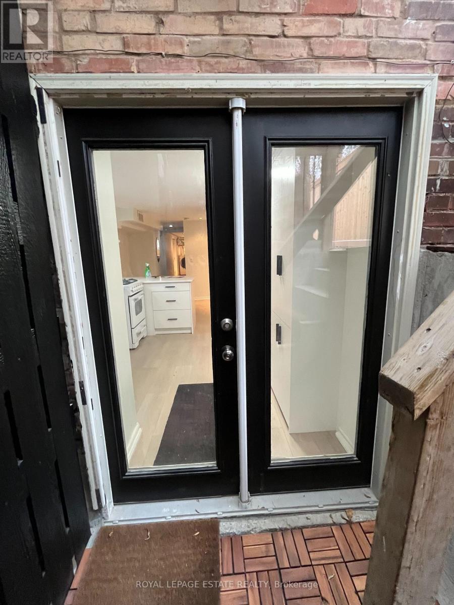 Basement - 5 Edgewood Gardens, Toronto, Ontario  M4L 3H4 - Photo 16 - E12527620