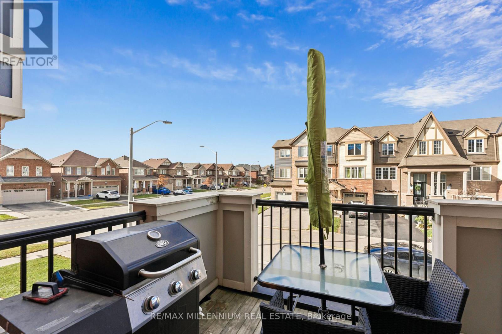 53 Colonel Frank Ching Crescent N, Brampton, Ontario  L6Y 5W5 - Photo 10 - W12560198