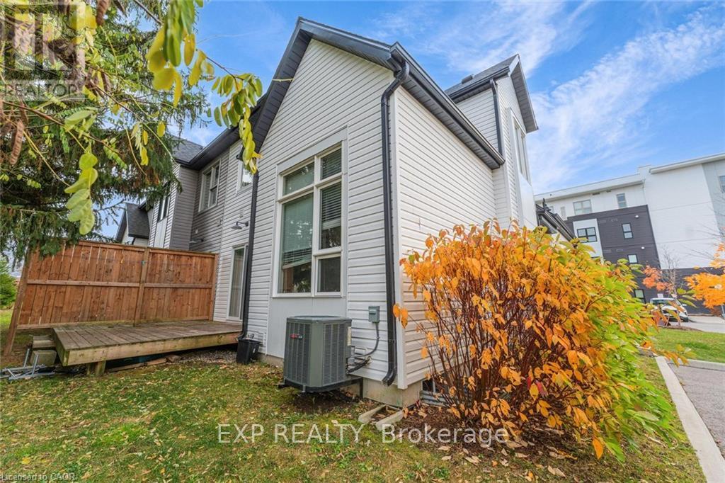 40 - 110 Fergus Avenue, Kitchener, Ontario  N2A 0K9 - Photo 36 - X12531034