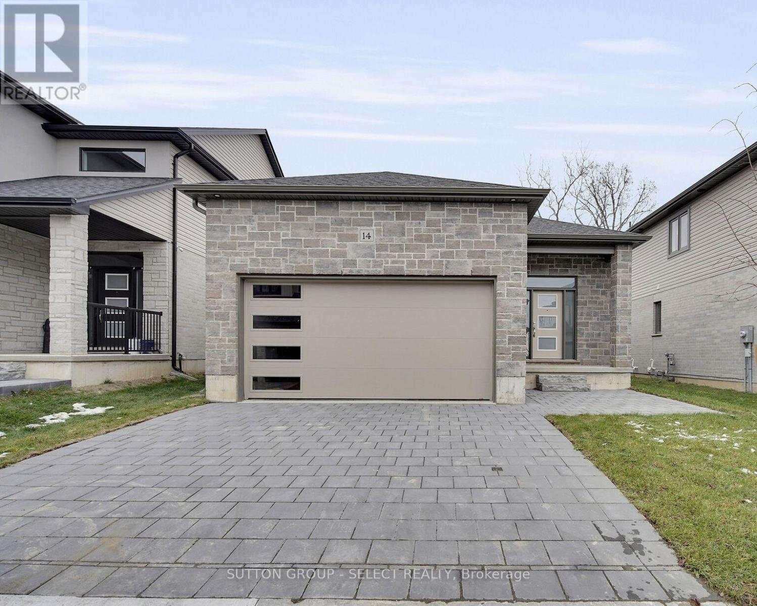 14 - 7966 Fallon Drive, Lucan Biddulph, Ontario  N0M 1V0 - Photo 1 - X12563914