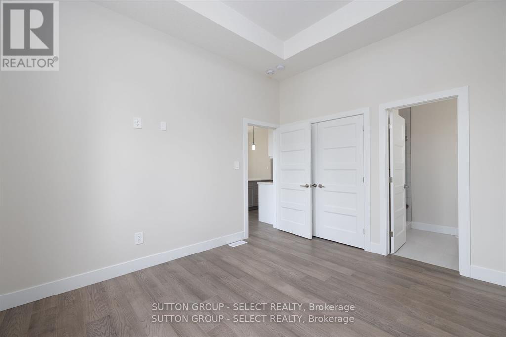 14 - 7966 Fallon Drive, Lucan Biddulph, Ontario  N0M 1V0 - Photo 10 - X12563914