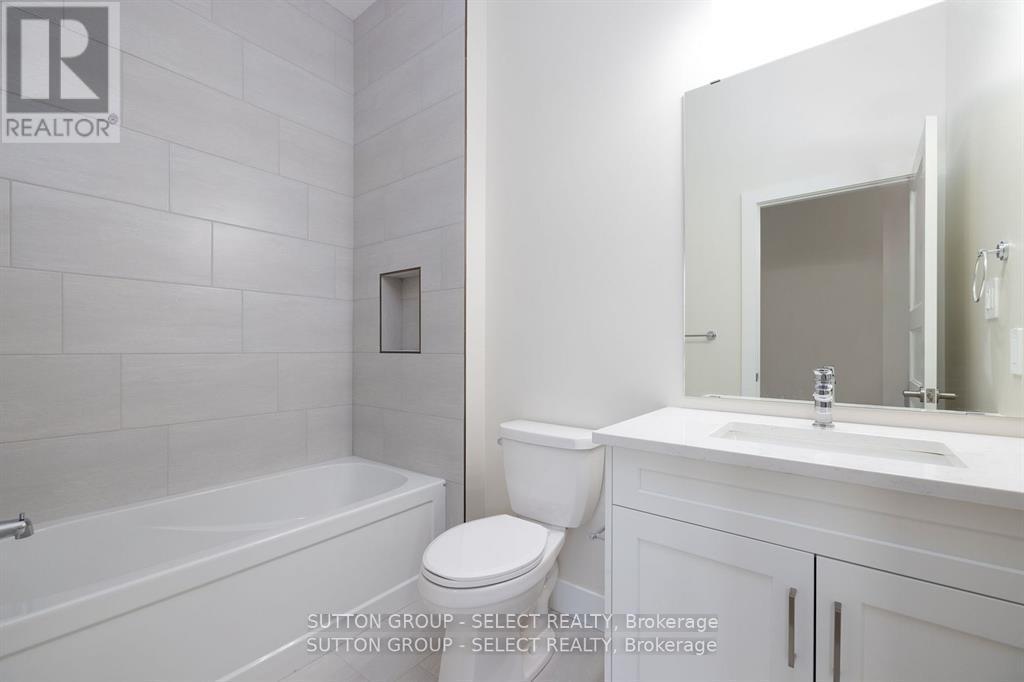 14 - 7966 Fallon Drive, Lucan Biddulph, Ontario  N0M 1V0 - Photo 4 - X12563914