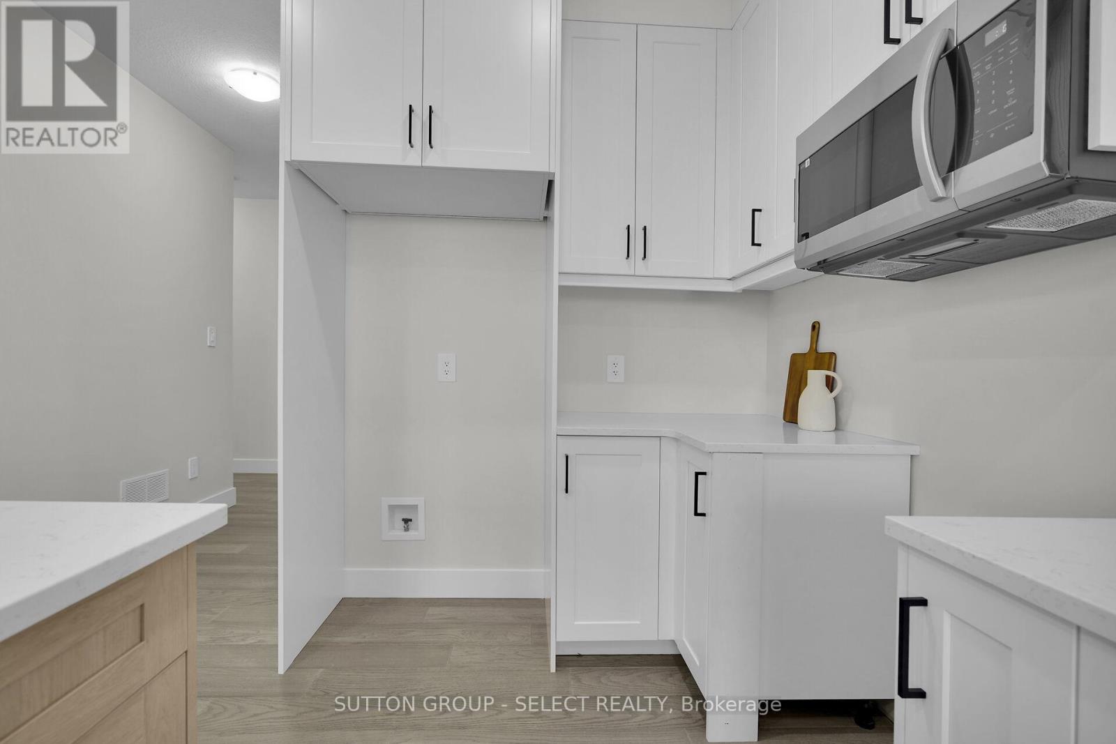 17 - 7966 Fallon Drive, Lucan Biddulph, Ontario  N0M 1V0 - Photo 12 - X12563922