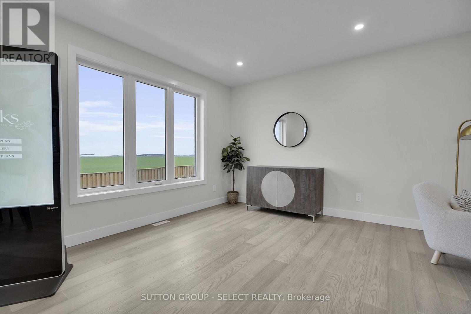 17 - 7966 Fallon Drive, Lucan Biddulph, Ontario  N0M 1V0 - Photo 16 - X12563922