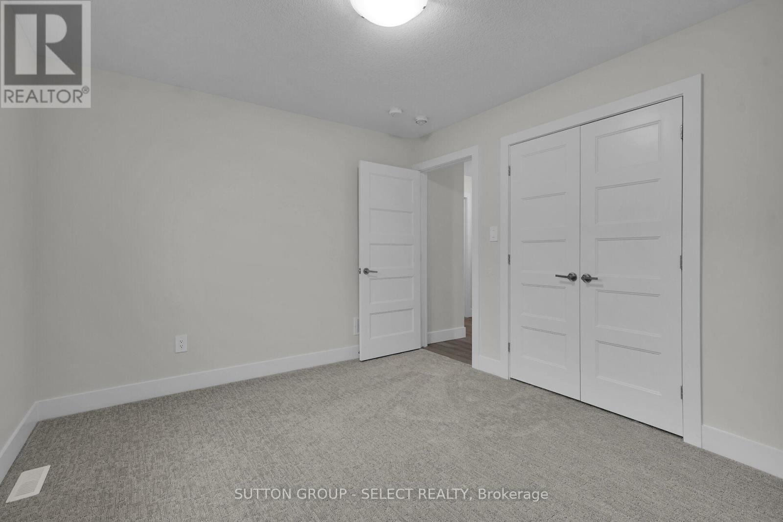 17 - 7966 Fallon Drive, Lucan Biddulph, Ontario  N0M 1V0 - Photo 28 - X12563922