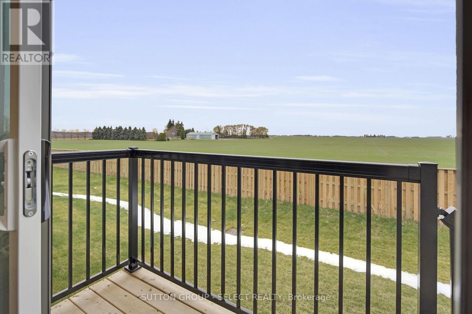 17 - 7966 Fallon Drive, Lucan Biddulph, Ontario  N0M 1V0 - Photo 38 - X12563922