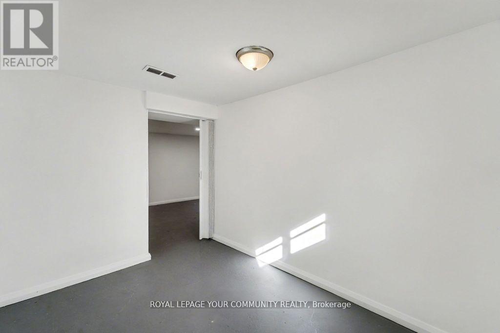 967 Merivale Road, Ottawa, Ontario  K1Z 6A3 - Photo 11 - X12563814