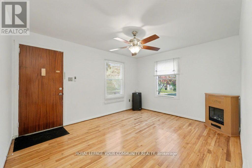 967 Merivale Road, Ottawa, Ontario  K1Z 6A3 - Photo 4 - X12563814