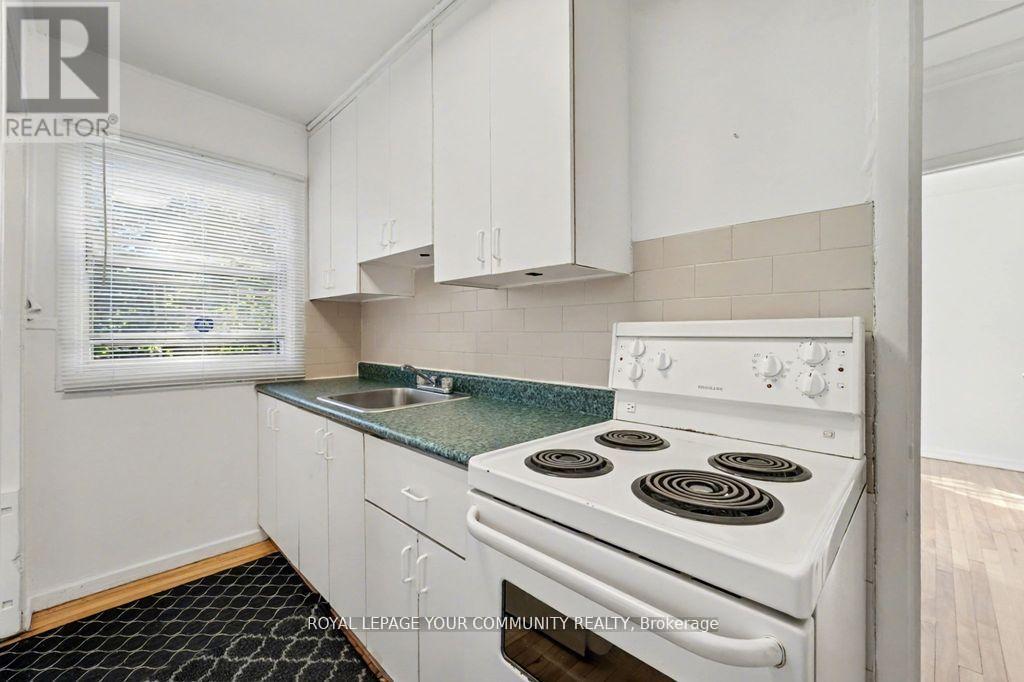 967 Merivale Road, Ottawa, Ontario  K1Z 6A3 - Photo 6 - X12563814