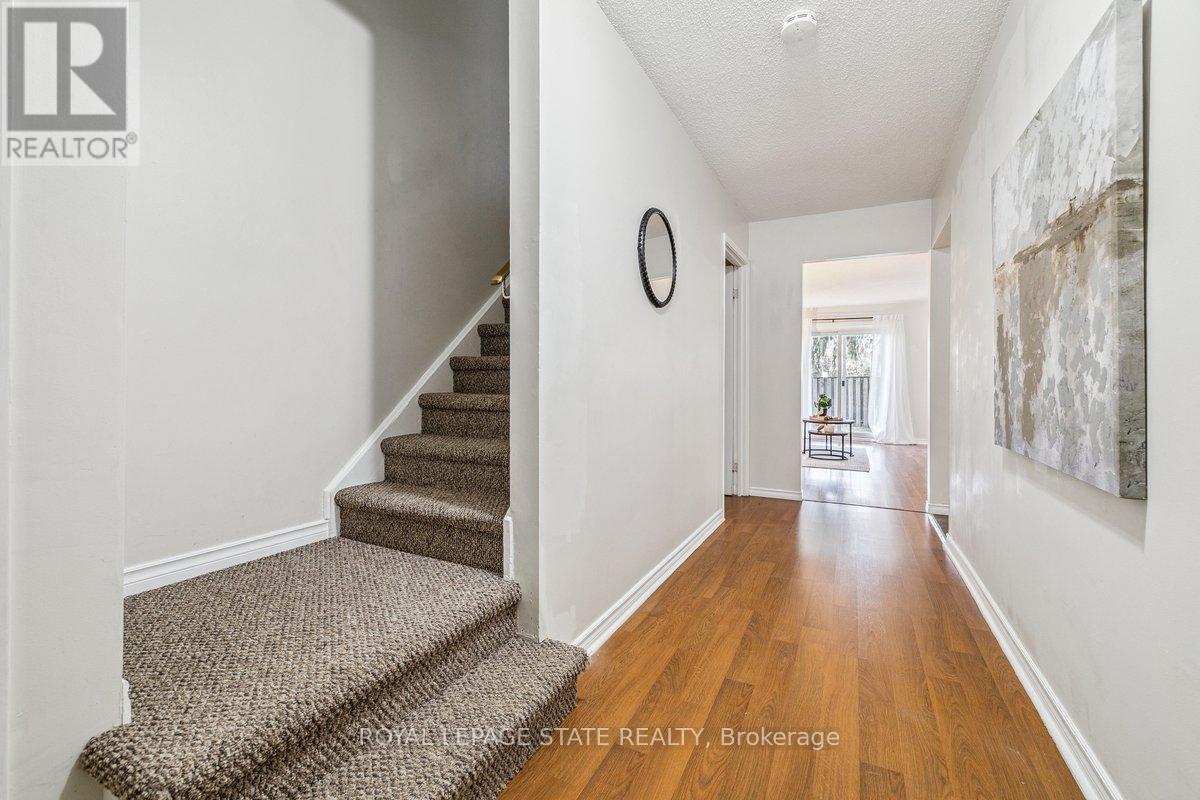 17 - 1455 Garth Street, Hamilton, Ontario  L9B 1T4 - Photo 4 - X12563818