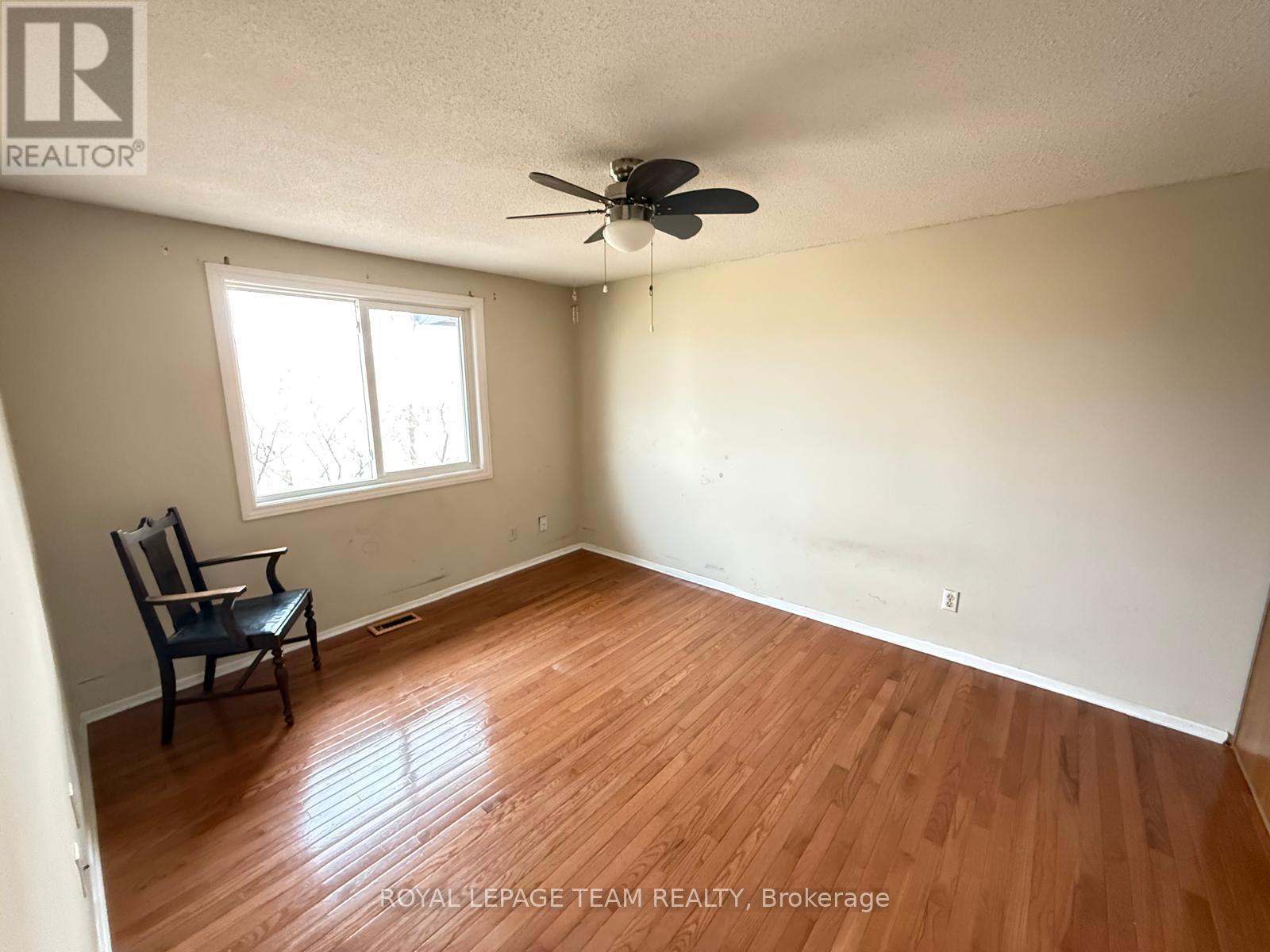 438d Moodie Drive, Ottawa, Ontario  K2H 8A6 - Photo 10 - X12455200