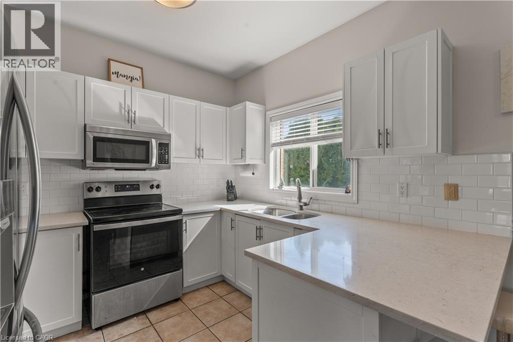 20 Pentland Road, Waterdown, Ontario  L0R 2H5 - Photo 14 - 40789516