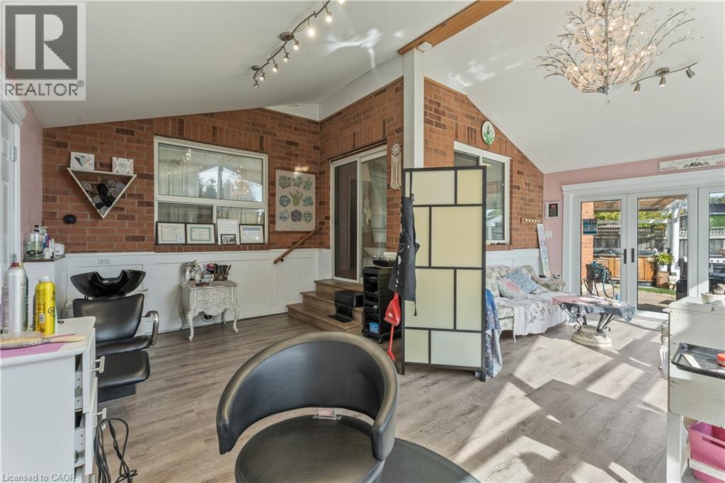 20 Pentland Road, Waterdown, Ontario  L0R 2H5 - Photo 17 - 40789516