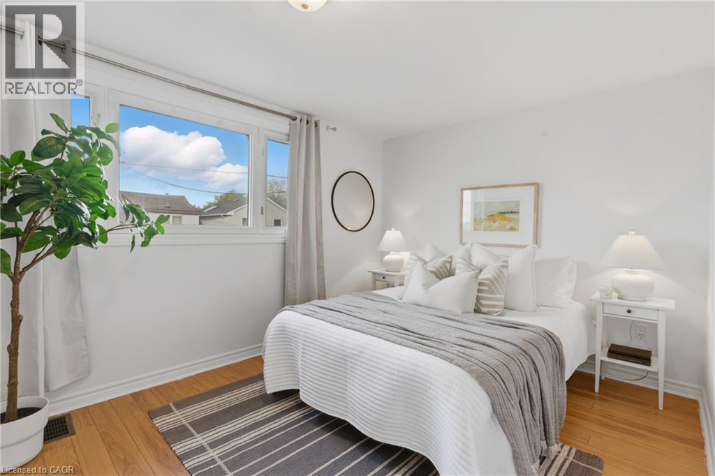 70 Rosemont Avenue, Hamilton, Ontario  L8L 2M5 - Photo 15 - 40789396