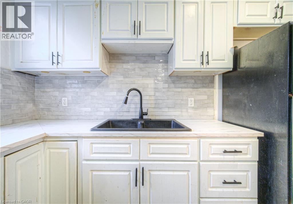 750 E Cannon Street E, Hamilton, Ontario  L8L 2G9 - Photo 11 - 40788855