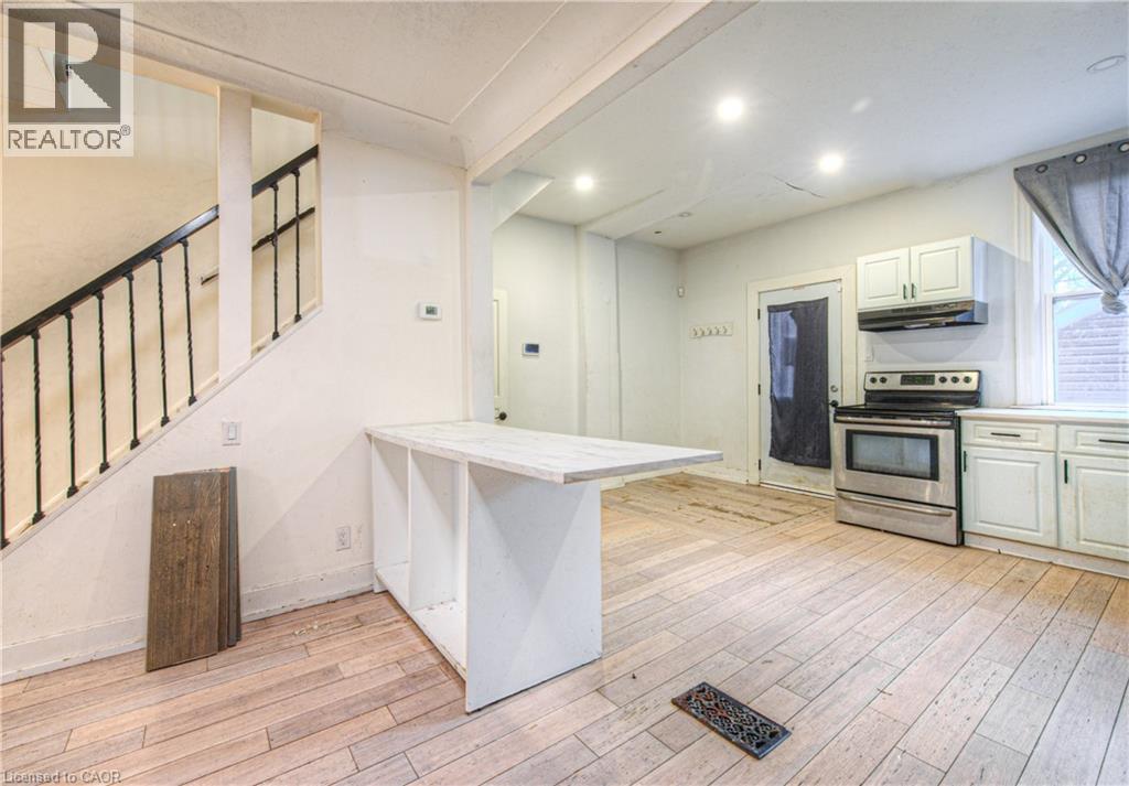 750 E Cannon Street E, Hamilton, Ontario  L8L 2G9 - Photo 7 - 40788855