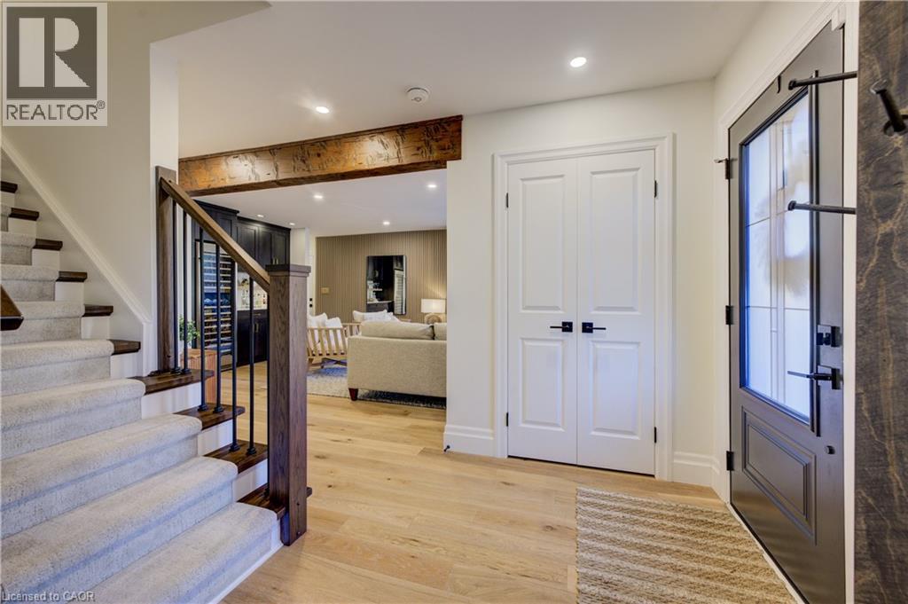 Property at 191 JOHN Street W image 4