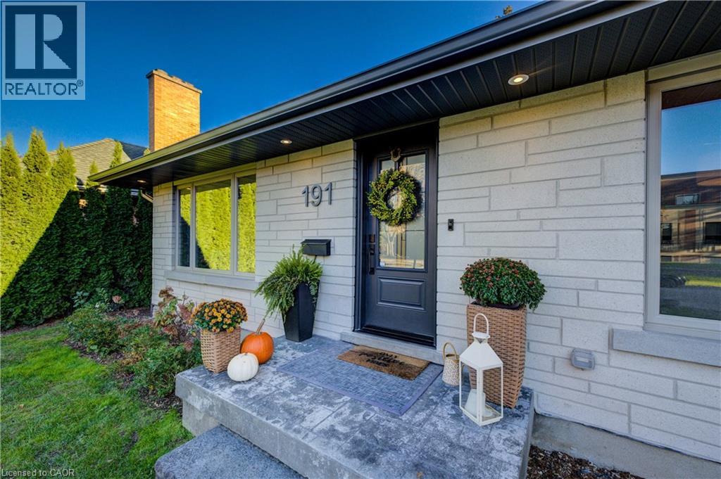 Property at 191 JOHN Street W image 2